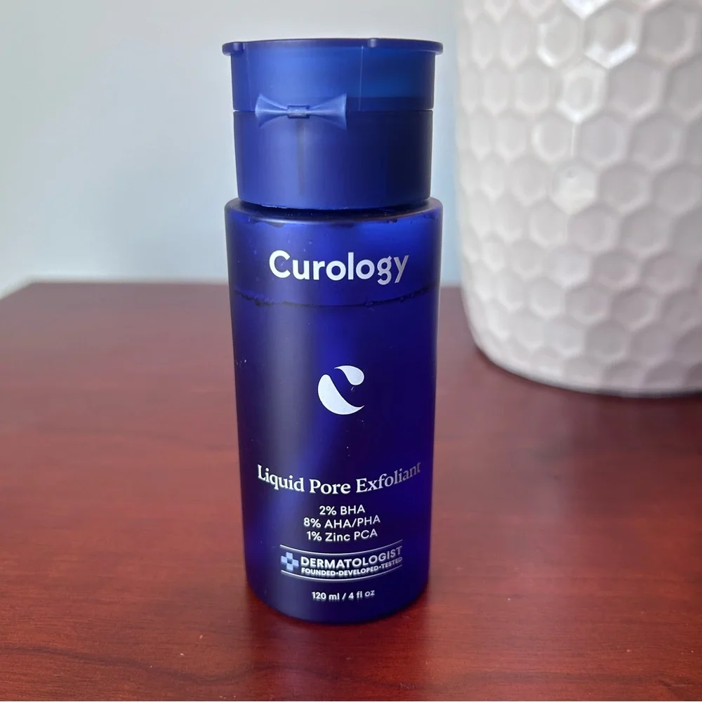 Curology Liquid Pore Exfoliant – Blue - Picture 1 of 2